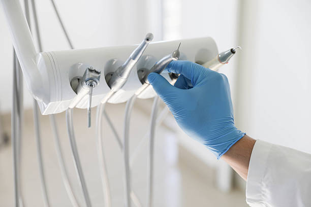 Professional Emergency Dentist technician working in Cactus, TX